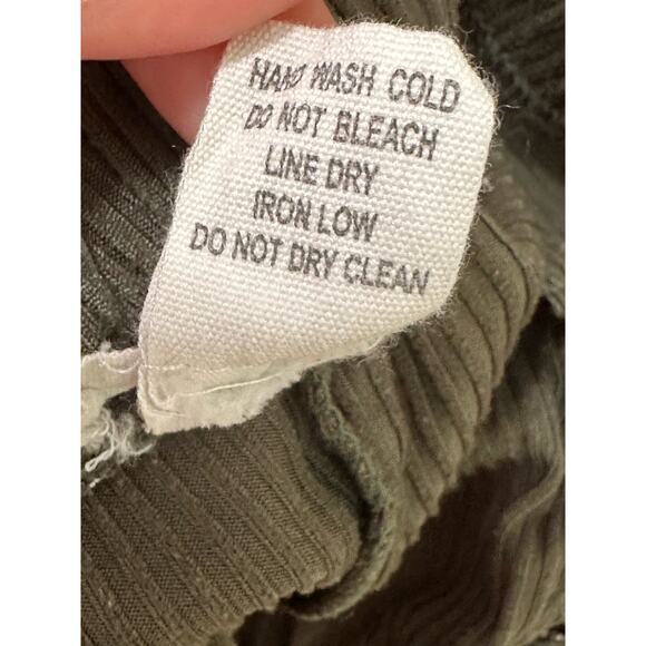 Capella dark green ribbed pull on shorts size Small - Picture 4 of 6